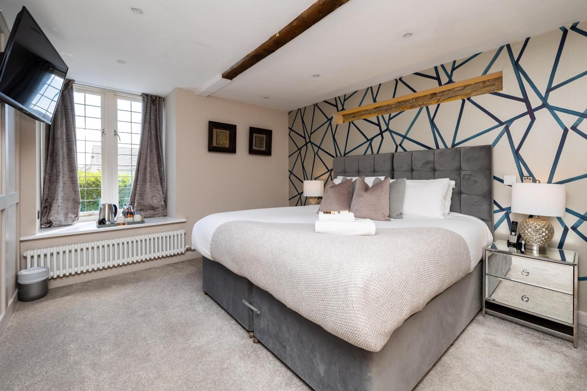 Lanelay Hall Hotel & Spa Hensol Room photo The Old Vicarage Hotel